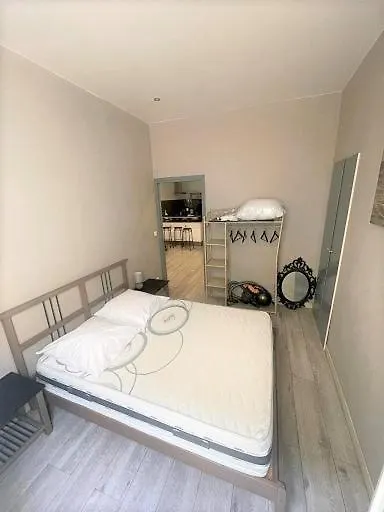2 Pieces Nice Tout Confort Vieux Nice Cours Saleya Proche Commerces Et Mer Apartment