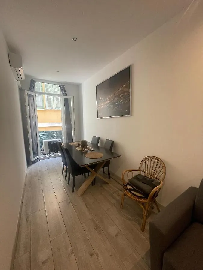 2 Pieces Nice Tout Confort Vieux Nice Cours Saleya Proche Commerces Et Mer Apartment